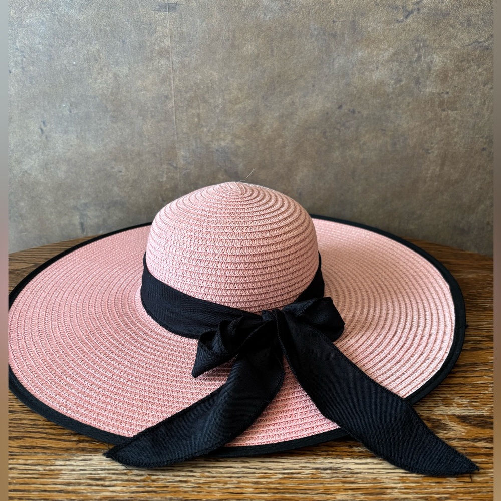 🩷Elegant crushable Pink Wide Brim sun Hat with Black Ribbon